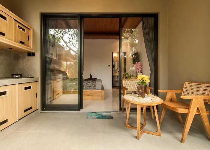 Sastra 6 Ubud